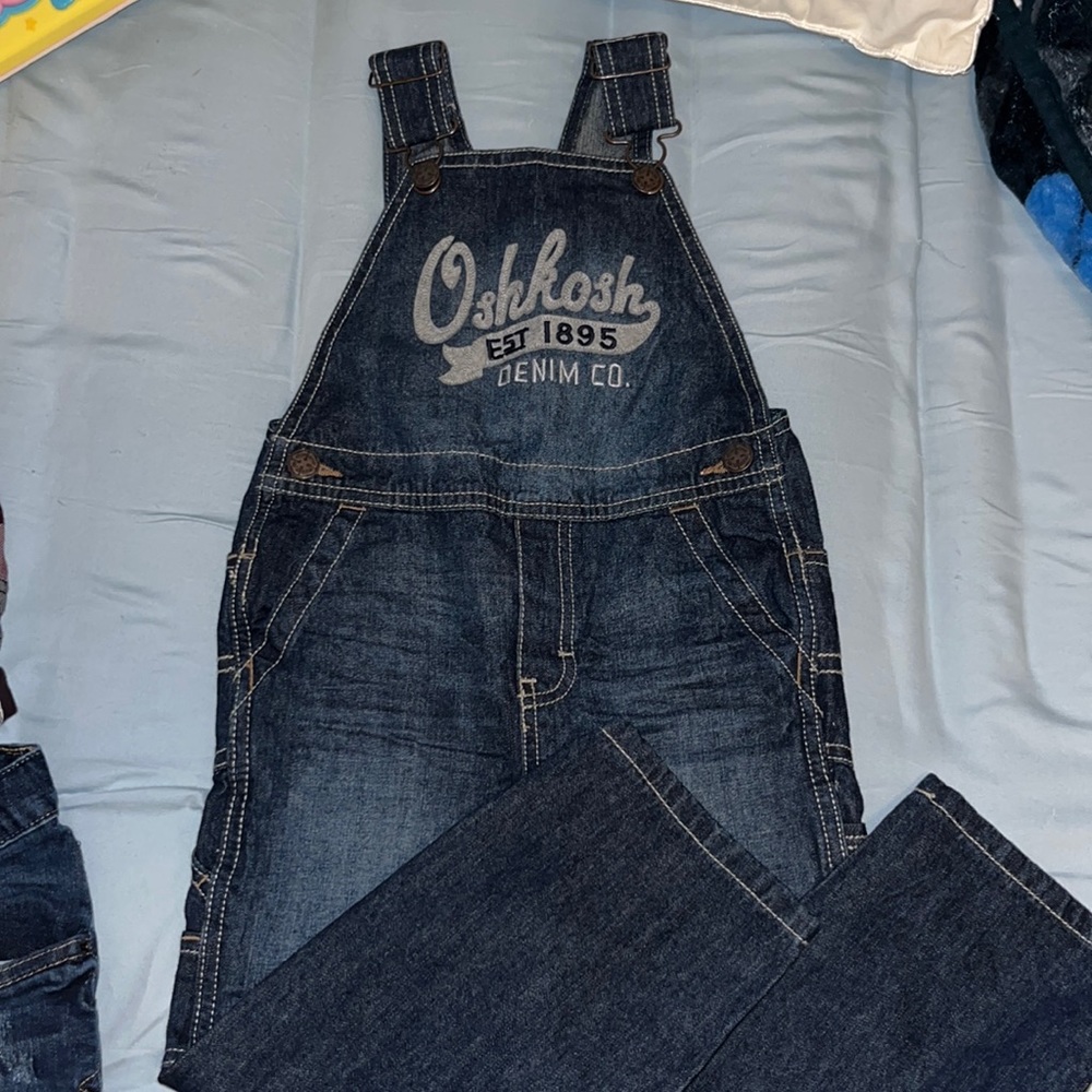 Overalls in good condition, 4T